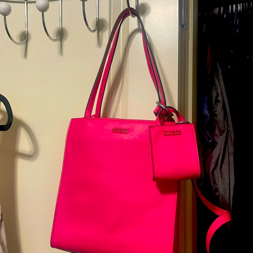 Guess Pink Cross body or shoulder bag!